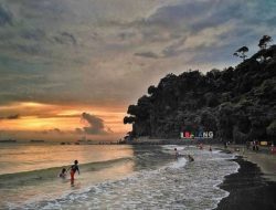 Penikmat Senja Wajib Tahu, Top 3 Wisata Pantai di Batang Jawa Tengah dengan Pesonanya yang Indah