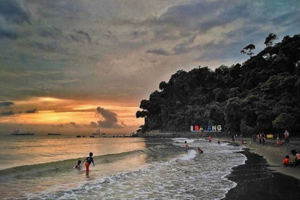 rekomendasi wisata pantai