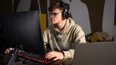 Tertarik Bikin Game Sendiri? Intip Kisah Leolit Games Sukses Kembangkan Game Viral