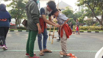 Buka Lapak di CFD, Begini Upaya Kampoeng Hompimpa Kenalkan Mainan Tradisional ke Anak-Anak Semarang