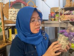 kerajinan koran bekas