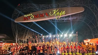 Ratusan Pelajar Meriahkan Konser Kemerdekaan RI di Taman Indonesia Kaya Semarang