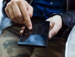 tips hp kena retas