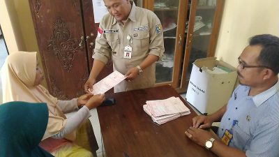 Sambut Kemerdekaan RI ke-78, Kepala Desa Surodadi Gratiskan PBB Seluruh Warga Desa