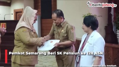 Video Pemkot Semarang Beri SK Pensiun ke 128 ASN
