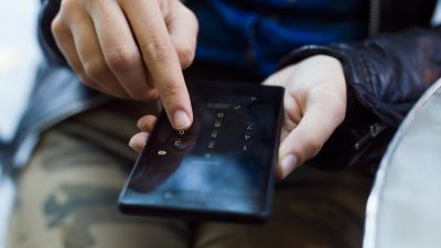 Marak Kasus Peretasan Ponsel via File APK, Ini Tips dari Polda Jateng Bila HP Anda Kena Retas