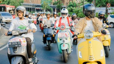 Rayakan HUT RI ke-78, Pecinta Vespa Konvoi Keliling Semarang, Kalangan Independen hingga Perempuan Turut Serta