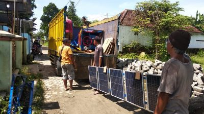 Cari Solusi Atasi Masalah Listrik di Pelosok Desa, Guru di Blora Ini Ciptakan OMSET Pintar Tenaga Angin dan Surya