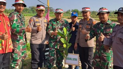 Singgung Soal Perubahan Iklim Global, Polres Demak Tanam Ratusan Bibit Pohon dalam Rangka HUT RI ke-78