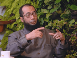Soal Konten Viral Es Krim Oklin Fia, Begini Komentar Ustadz Khalid Basalamah