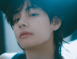 Heboh V BTS Hampir Dijambak Orang di Tokyo, Fans Emosi