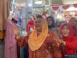 Meriahkan Karnaval Pedagang Pasar Johar, Wanita Ini Tampil Mirip Sosok Walikota Semarang Mbak Ita