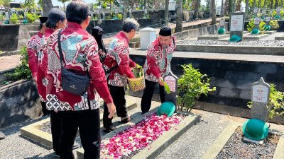 Ziarah Tabur Bunga di Taman Makam Pahlawan Giri Tunggal, Eks Napi Teroris Sesali Kejahatan di Masa Lalu