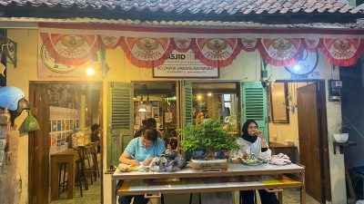 Kafe Gethe, Kedai Jadul yang Tetap Eksis di Tengah Kepungan Pusat Perbelanjaan