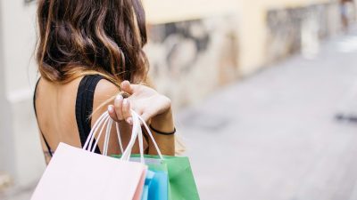 Jangan Skip! Ini 10 Oleh-oleh Khas Bandung yang Wajib Dibawa Pulang, Dari Makanan Hingga Souvenir