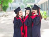 anak-anak muda lulus | tips setelah wisuda | kegiatan produktif setelah wisuda