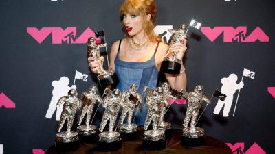Keren! Taylor Swift Borong 9 Piala MTV VMA 2023