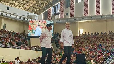 Pamitan ke Ribuan Orang, Ganjar Klaim Indeks Kebahagiaan Jateng Naik Alih-alih Akui Kemiskinan Belum Tuntas