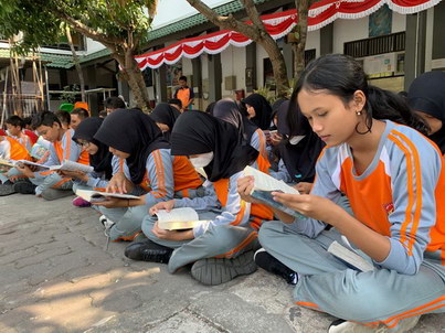 Gerakan Semarang 1000 Literasi