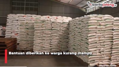 Video Puluhan Ribu Warga Semarang Bakal Dapat Bantuan Beras