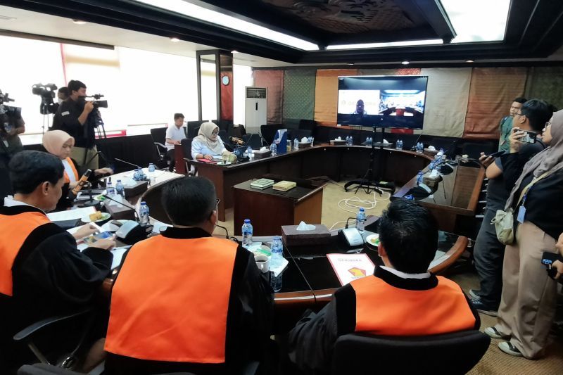 sanksi ketua gerindra semarang