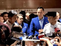 Partai Demokrat Deklarasikan Dukungan, SBY Lantunkan Lagu untuk Prabowo: Kamu Ngga Sendirian