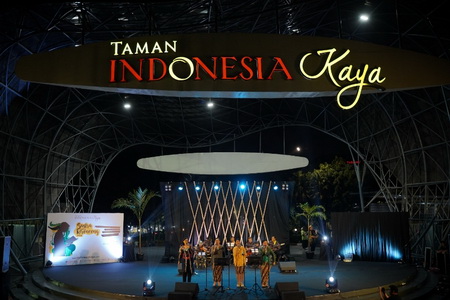 Harmonisasi Menarik Sastra Dan Keroncong