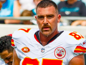 Travis Kelce, Sosok Viral Dekat dengan Taylor Swift, Pacar Baru?