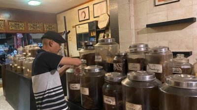 Mukti Cafe Semarang, Surganya Pecinta Tembakau