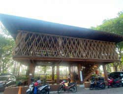 Microlibrary Warak Kayu Semarang, Perpustakaan Unik yang Eco-Friendly