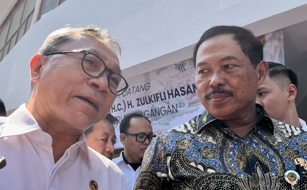 menteri perdagangan dan pj gubernur jateng
