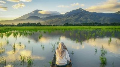 Wisata Rawa Pening Suguhkan Pemandangan Alam yang Memukau, Intip Daya Tarik Wisata Tersebut