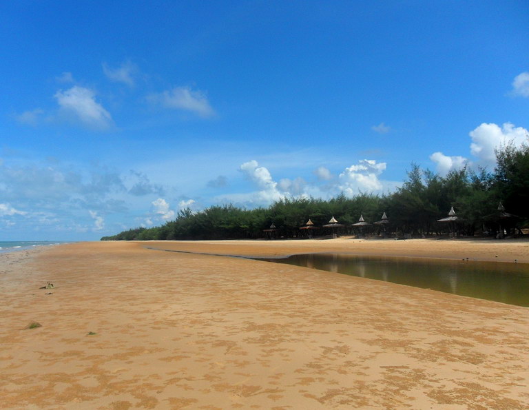pantai slopeng, madura