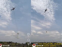 Helikopter Water Bombing Datang Padamkan Kebakaran TPA Jatibarang