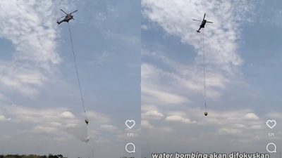 Helikopter Water Bombing Datang Padamkan Kebakaran TPA Jatibarang