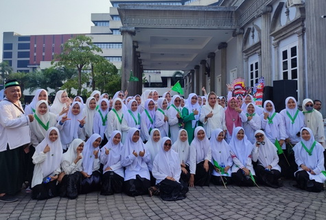 Mbak Ita Hari Santri