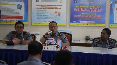 Kadiv Keimigrasian Baru Beri Arahan dan Motivasi Layanan Imigrasi Semarang