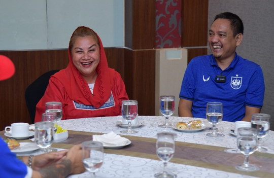 Mbak Ita Dan Yoyok Sukawi