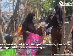Video Anak Muda Bersih-bersih Sampah di Bantaran Sungai Banjir Kanal Timur