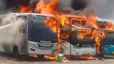 Lima Bus di Cirebon Ludes Terbakar, Diduga Karena Hal Ini