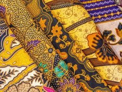 Sambut Hari Batik Nasional dengan Membuka Acara Istana Berbatik, Jokowi: Bukan Karya Seni Biasa