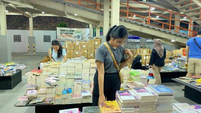 Murah Meriah, Promo Buku di Gramedia Pandanaran Semarang Diserbu Pengunjung