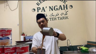 Menikmati Seni Menarik Teh dan Kopi di Kedai Tarik Pa’Ngah Semarang