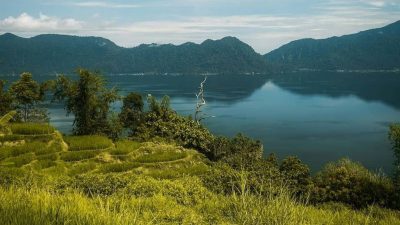 Informasi Lengkap Seputar Danau Maninjau Sumatera Barat, Wisata Alam Paling Eksotis