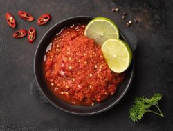 Berikut ini Cara Membuat Sambal Geprek Sendiri di Rumah, Rasanya yang Pedas dan Gurih Bikin Nagih
