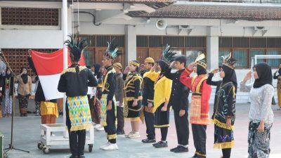Tingkatkan Literasi dan Numerasi, SMP Kesatrian 2 Semarang Rayakan Hari Sumpah Pemuda dan Bulan Bahasa