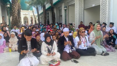 Peringati Hari Santri Nasional, Ratusan Siswa Berbagai SD di Semarang Ziarahi Makam Waliyullah Mbah Depok