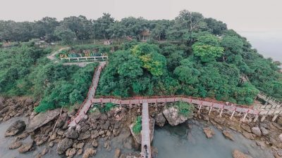 5 Wisata Pantai Madura yang Lagi Hits, Urutan Terakhir Sering Dikunjungi Anak Muda