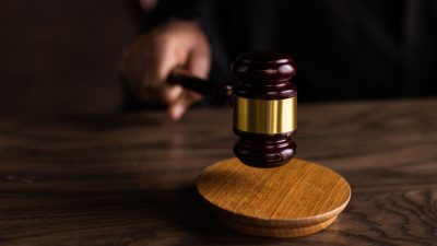 Sosok Almas Tsaqib Birru, Mahasiswa Hukum yang Gugat Batas Usia Capres