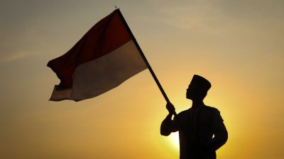 Masuki Bulan Kemerdekaan RI, Bendera Merah Putih Dipasang Mulai Kapan? Ini Aturan Resminya